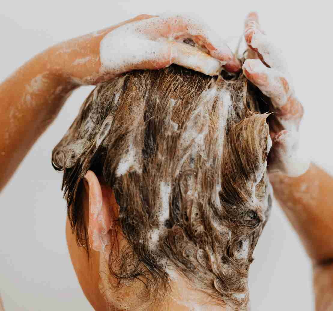 Bar Shampoo vs Liquid Shampoo